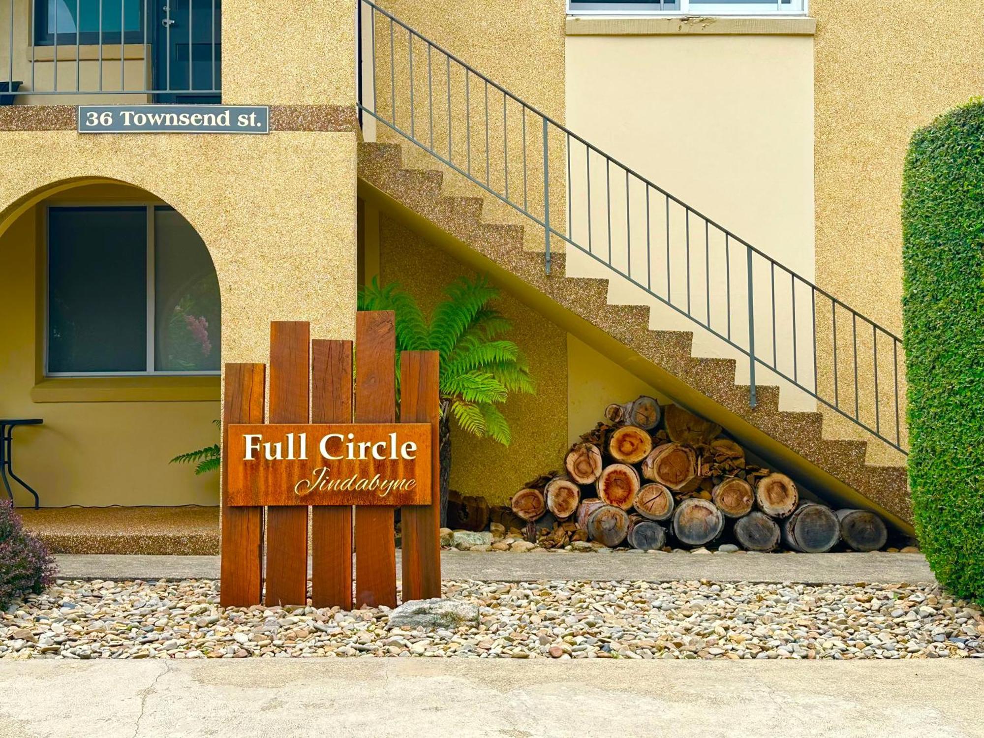 Full Circle Apartments Jindabyne Esterno foto